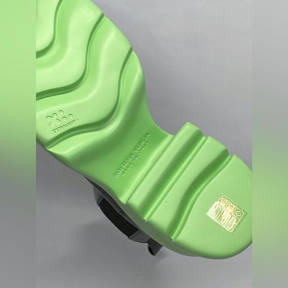 Bottega Veneta Black Flash Chelsea Boots size 38 - Picture 14 of 14